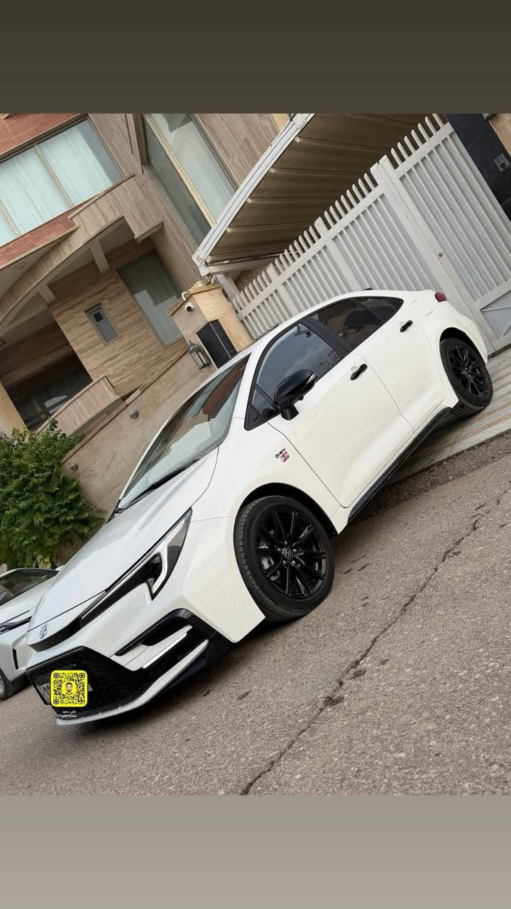 تويوتا كورولا GR هايبرد 2025 – فخامة رياضية
المواصفات: – محرك 1800 سي سي هايبرد – 4 سلندر

– ناقل حركة E-CVT ناعم وذكي

– تصميم خارجي رياضي بلمسات Piano Black

– مقاعد جلد راقية علية ختم GR

– مقعد كهربائي واحد

– فتحة سقف

– 4 كاميرات رؤية محيطية مع نظام تسجيل

– شاشة وسطية تدعم Apple CarPlay وAndroid Auto

– دخول ذكي + تشغيل بصمة

– رادار أمامي + تنبيه مغادرة المسار

– أنوار LED أمامية وخلفية

– جنوط GR قياس 17 إنش

– عداد ديجيتال + تحكم من الستيرن

– مكيف أوتوماتيكي ثنائي المناطق

– نظام تثبيت سرعة

– مرقمة بغداد – فول مواصفات 

ماشية 3

المكان: الناصرية 

للاستفسار ***********
