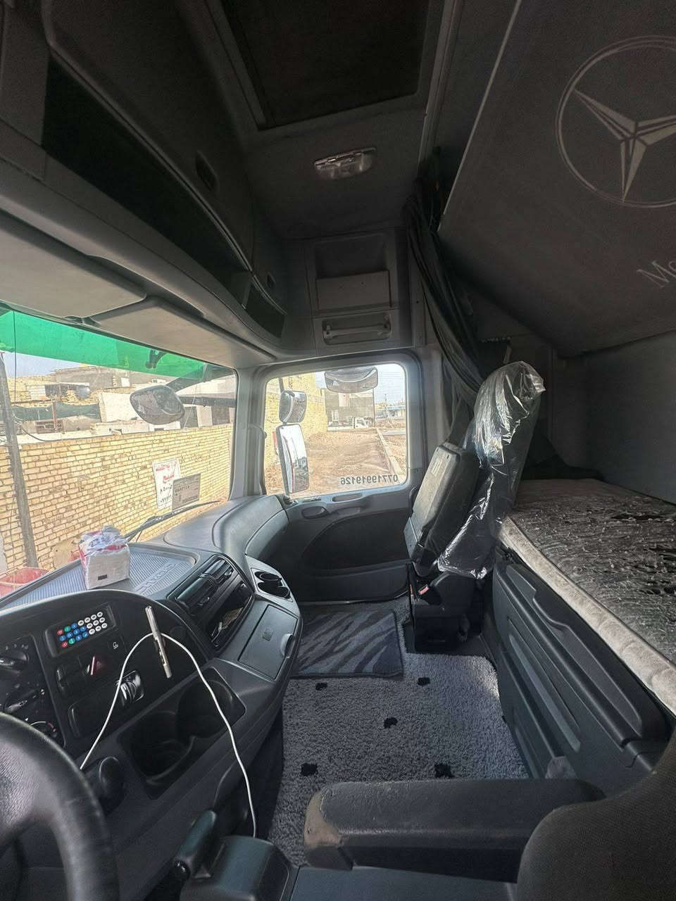 السلام عليكم
اكتروس مارسيديس 2008

حجم 1848 كفاله عامه 

تخم تاير ياباني ويل كروم 

***********
