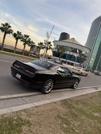 جالنجر 2023 GT ماشيه 42 الف محرك 6 سلندر  ايرباكات مرجع سستم لغود'شواص...