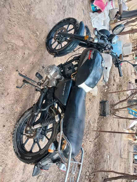 للبيع ساو 2019سعر 600وبي مجال
***********
