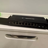 هب سويج • UBNT • PoE
