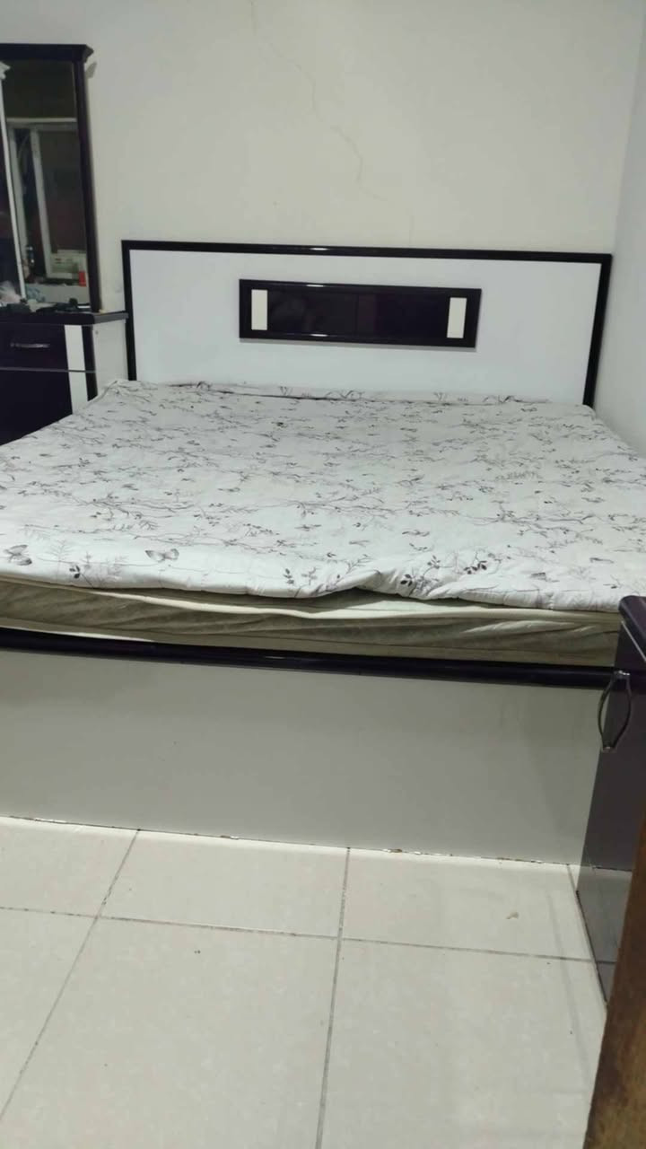 تاقم نوستنی پێنج پارچە بەدۆشەکەوە بێ عەیبە 
سعری 135 هەزار شوێن هەولێر😍


**إذا كنت صاحب هذا الإعلان وتريد حذفه لأي سبب، رجاءا أرسل رسالة إلى الدعم الفني**