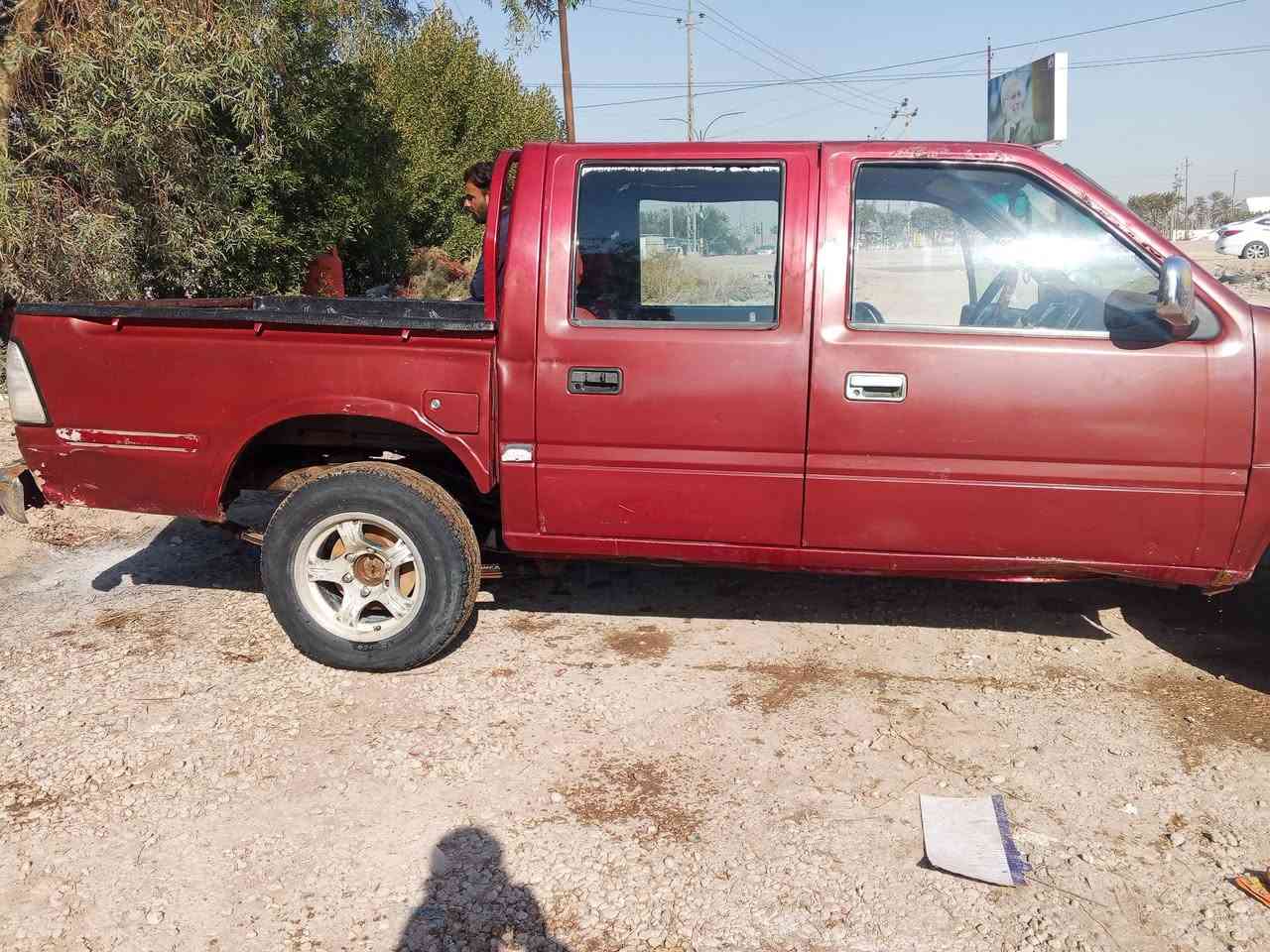 سلام عليكم بيكم كنوه رقم اصفر موديل 10 رقم مثنى محرك ينقص تخم تاير حداديه جديده مكان سماوه ***********سعر 30وبيهه مجال
