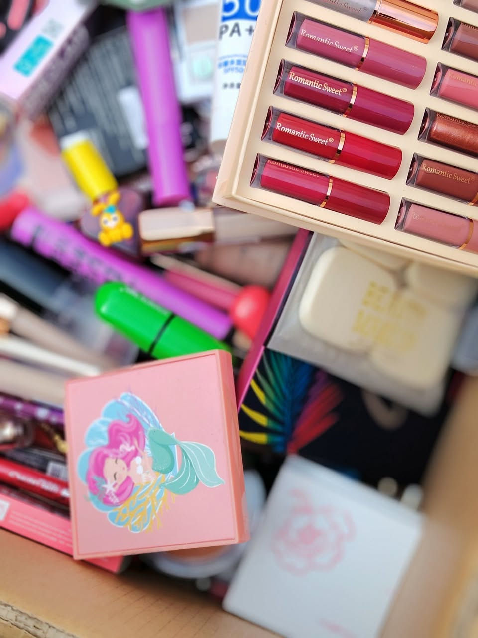 مكياج متنوع جديد غير مستعمل للبيع


**إذا كنت صاحب هذا الإعلان وتريد حذفه لأي سبب، رجاءا أرسل رسالة إلى الدعم الفني**