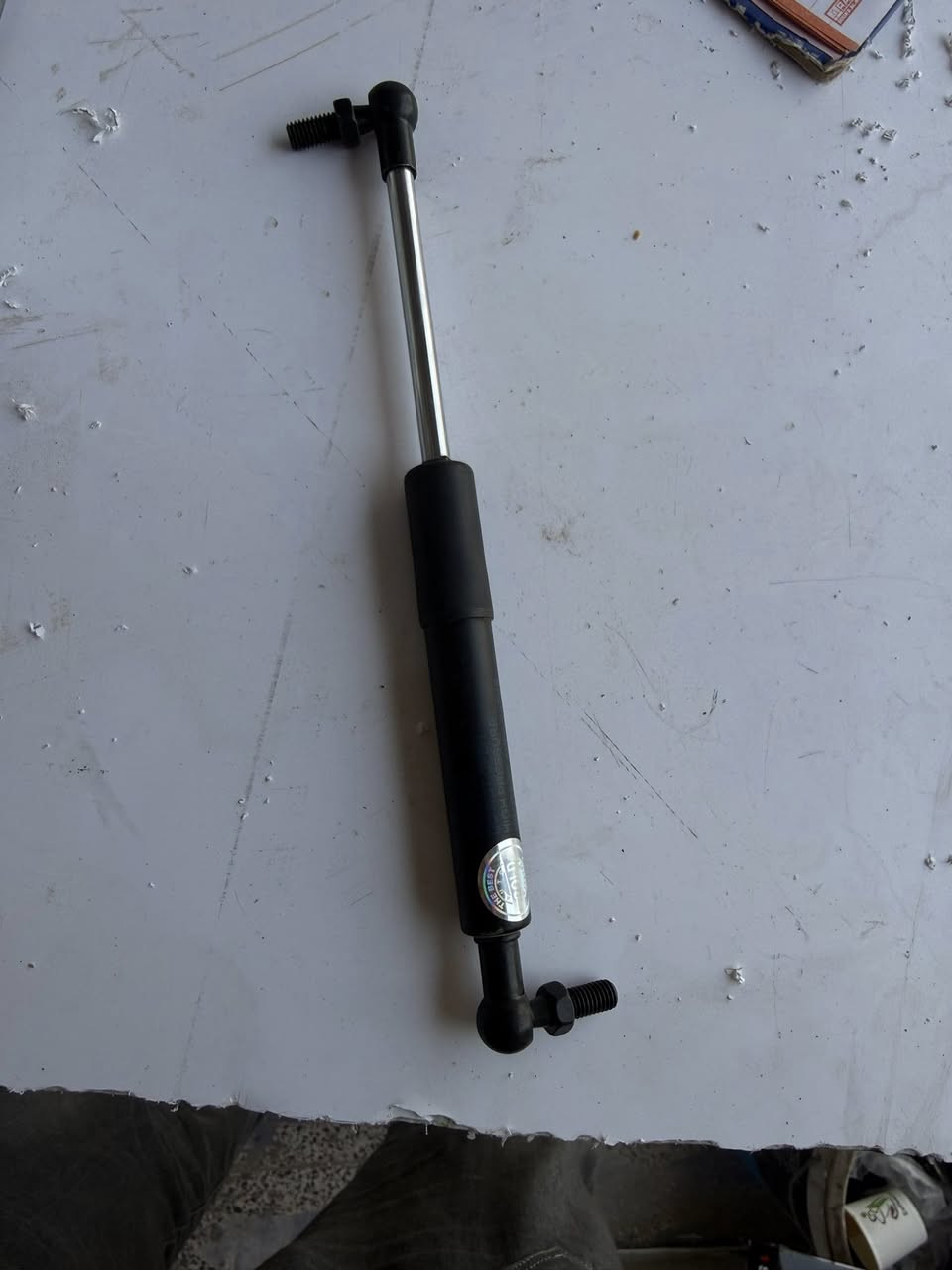 السلام عليكم عندي هذا الماطور فرازه كيلون يلمز البلادي شغال وعندي جك فرازه كيلون الي يريدهن يتصل ***********
