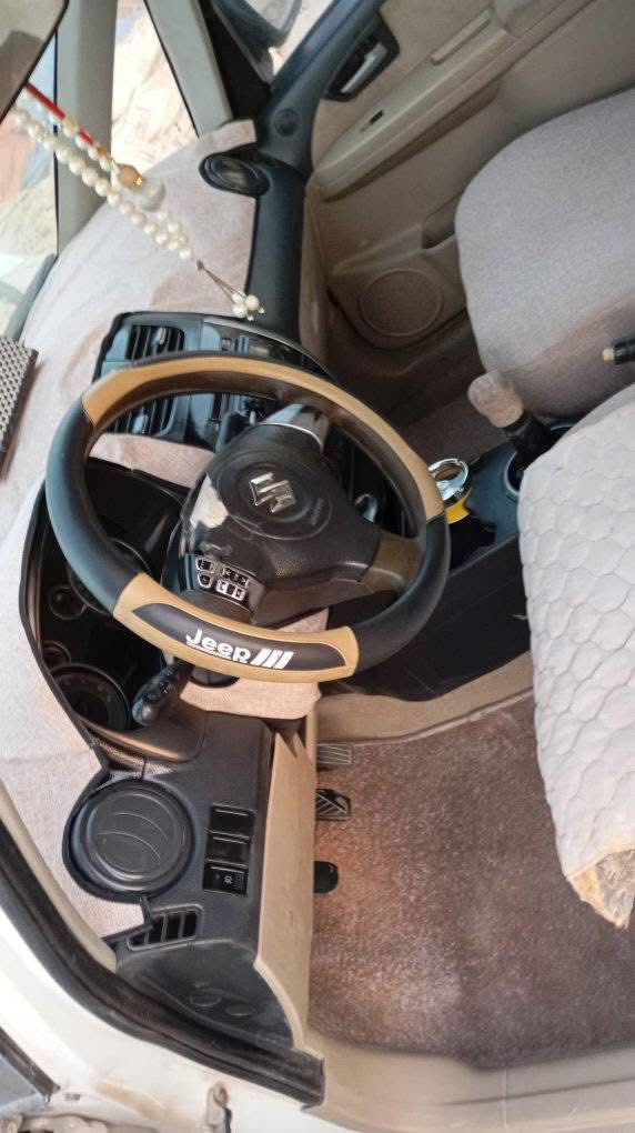 سازوكي للبيع اومراوس
تبريد شغال
كيرعادي
رقم قادسيه جديد هزه جديده 
سعر٤٠
***********
