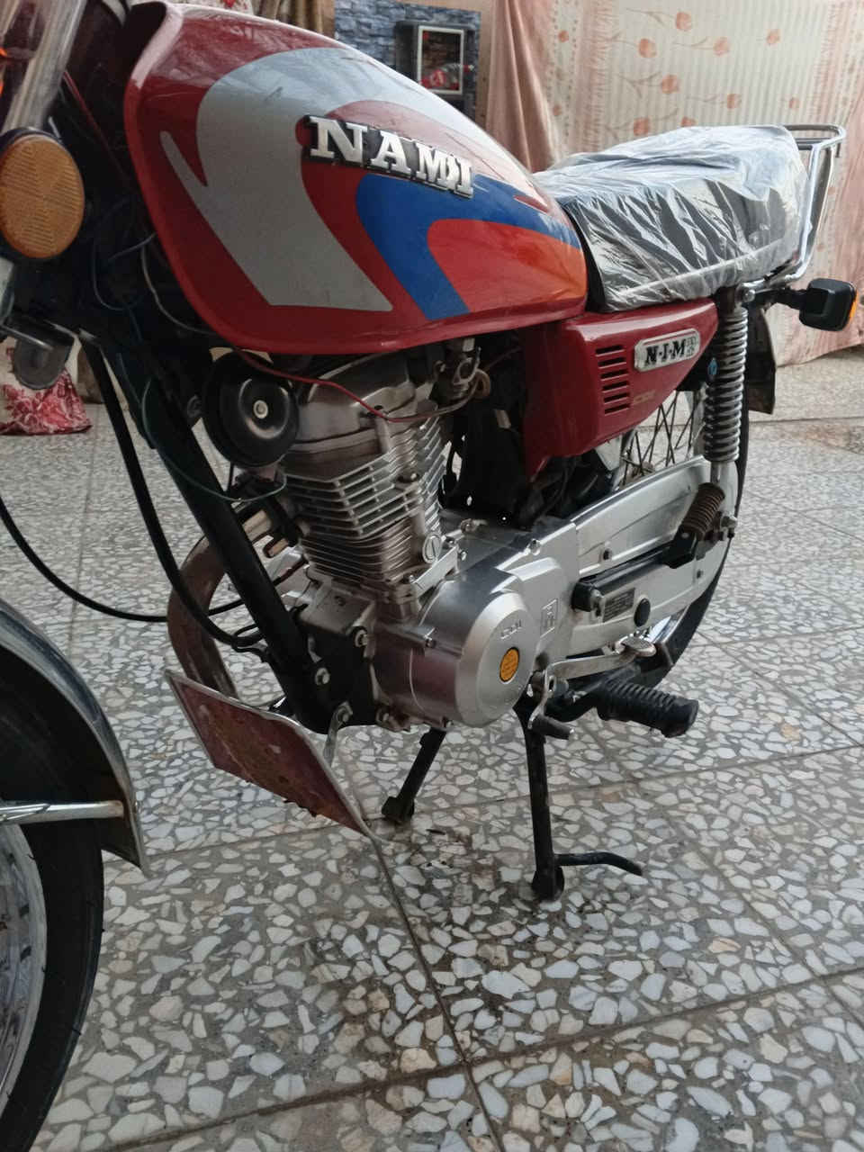 للبيع نامه متياز مقدم دسك مديل 2023
أوراق اصولي وكيله حمودي العارضي
 فول نضافه جديده و جاهزه
 مجهزه كهربائيات كلها شغاله
 مكان نجف سعر825 و بيها مجال
  رقمي ***********
