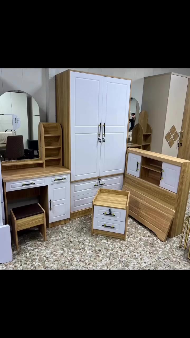 كنتور 2 باب و 3 و 4 
سرير 
كوميدي 
ميز


**إذا كنت صاحب هذا الإعلان وتريد حذفه لأي سبب، رجاءا أرسل رسالة إلى الدعم الفني**