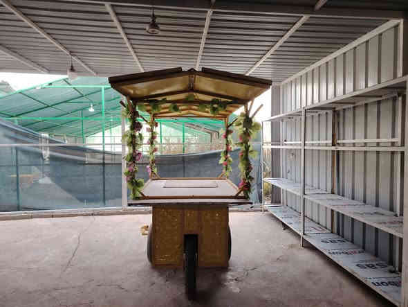 السلام عليكم متاح عربانه مال حمص للبيع السعر 300
***********
