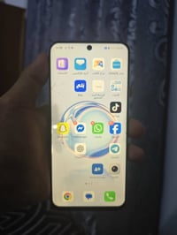 جهاز هونر x8 ذاكره 128عشوائي 6 بطاريه 5000 معالج سناب دراكون 680 بي بي...