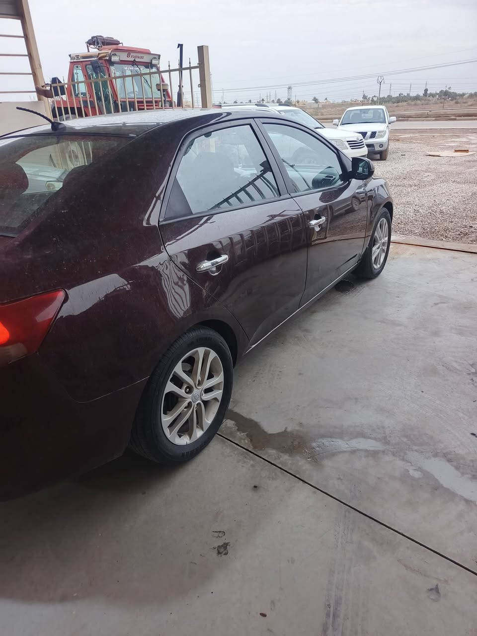 سلام عليكم سيراتو موديل ٢٠١١ خليجي مكينة ١٦٠٠ بيهة قطعتين صبغ رقم سليمانية الجديد السيارة جديدة بمعنى الكلمة السعر ٨٥ و بيهة مجال بسيط حك الجية المكان تقاطع القدس طريق الخالص معرض التساهل هاتف ***********
