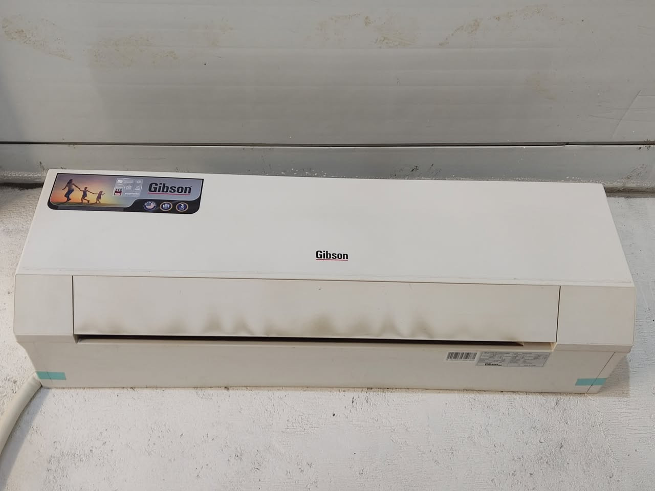 محل كامل للبيع المكان العكيكه مقابيل مركز شرطة الجديد 
***********
