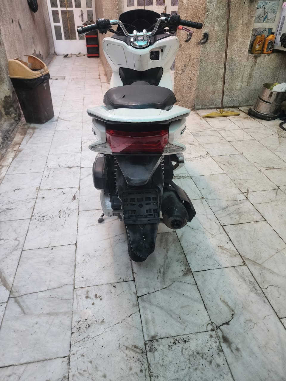 سلام عليكم جيل ثاني ياباني للبيع السعر مليون و٤٥٠ المكان بغداد تفاصيل اكثر خاص او اتصال على الرقم ***********
