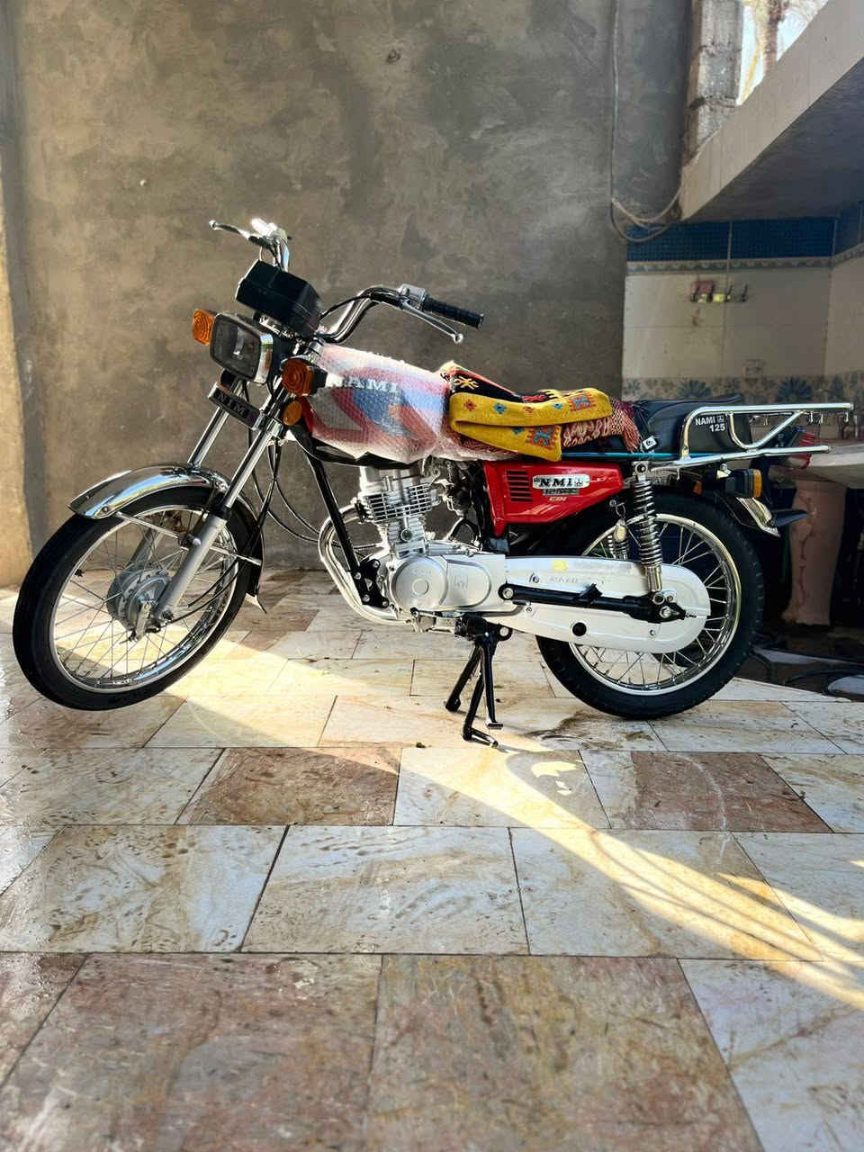 السلام عليكم شباب دراجه نامه شلامجه تعمير اصلي اوراق اصولي 7 كاملات يعني تكدر ترقم مكينه 23 ممفتوحه غراضه كله اصلي لسعر يتصل بل رقم ***********
