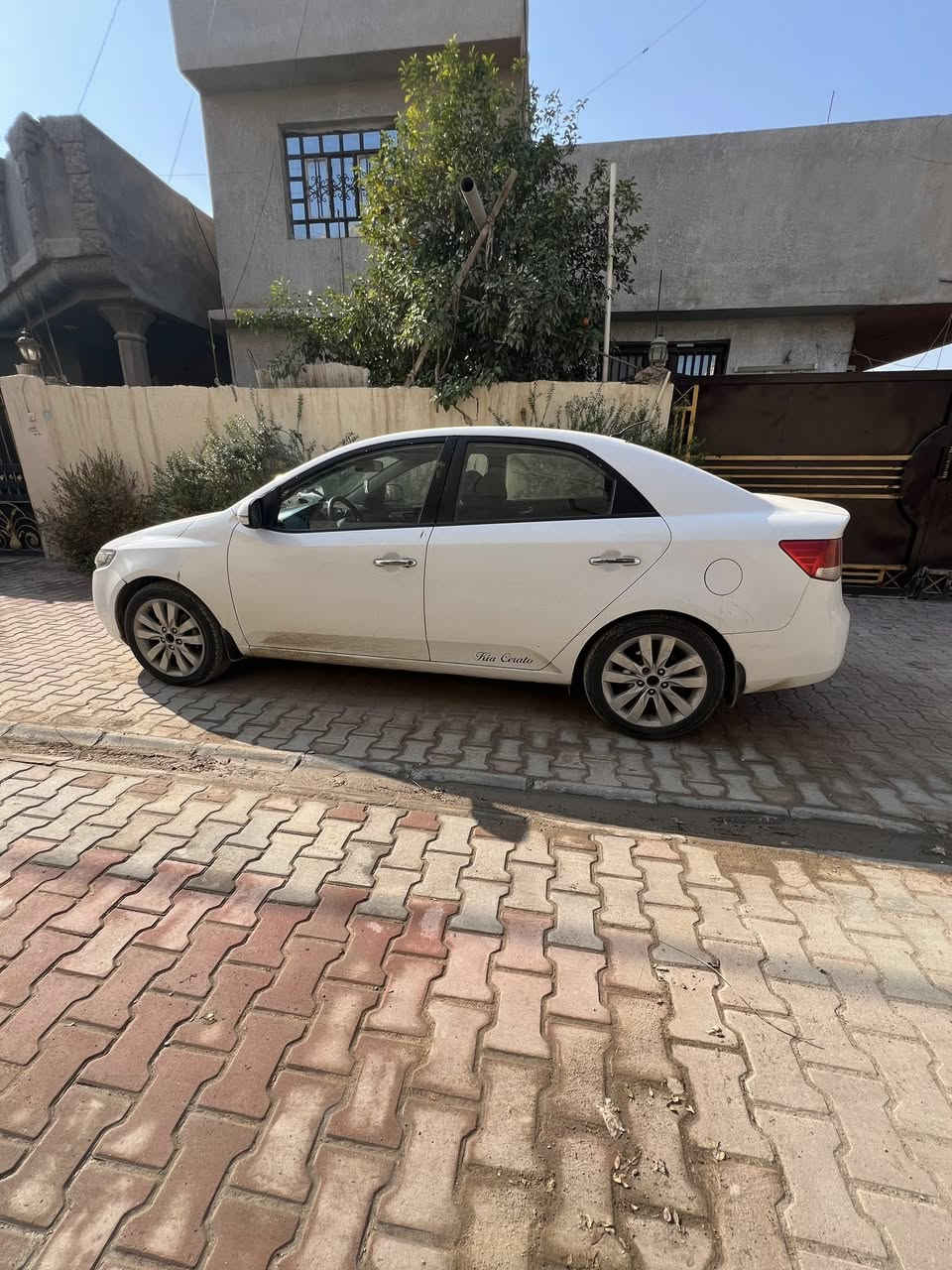 كيه سيراتو 2012وارد خليجي بيها طعجه بس بل باب مال الالي بصف السايق الي ورها ما بيها شي بعد سعرها 93ورقه اتصال على رقم ***********
مكاني كربلاء
