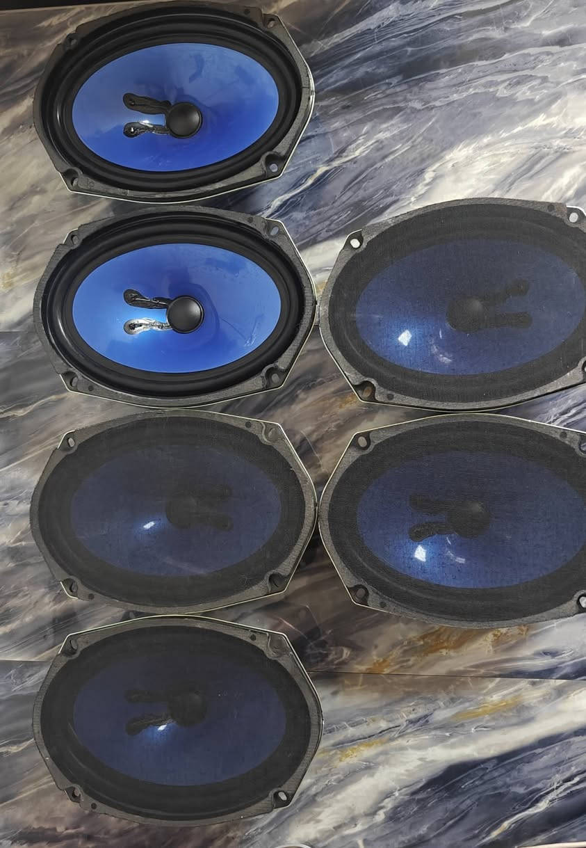 متوفر سماعات 
تويترات جي بي ال 55 الف زوج  انج JBL 3.5

سماعات الباين اصلي ترهم دوج و رام و تويوتا  جميع انواع سيارات تجي سماعة مالتة بيضوي  زوج 30 الف

توصيل 6 الف جميع محافظات العراق


**إذا كنت صاحب هذا الإعلان وتريد حذفه لأي سبب، رجاءا أرسل رسالة إلى الدعم الفني**