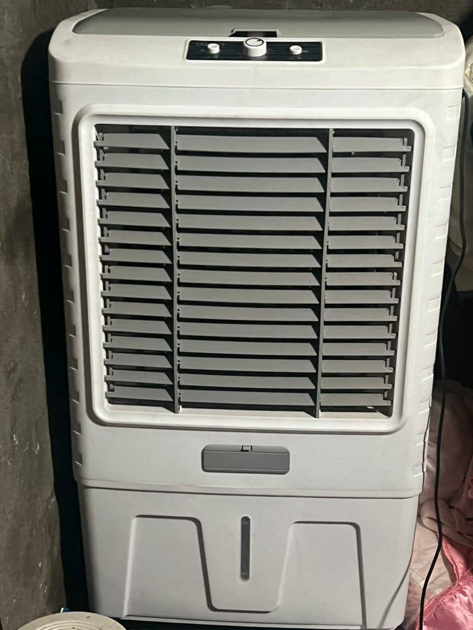 مبردة من ماركه توسوت شرط مامشتغله على الكهرباء حجم جبير ٣ سرع ماطور نحاس
المكان البطحاء


**إذا كنت صاحب هذا الإعلان وتريد حذفه لأي سبب، رجاءا أرسل رسالة إلى الدعم الفني**