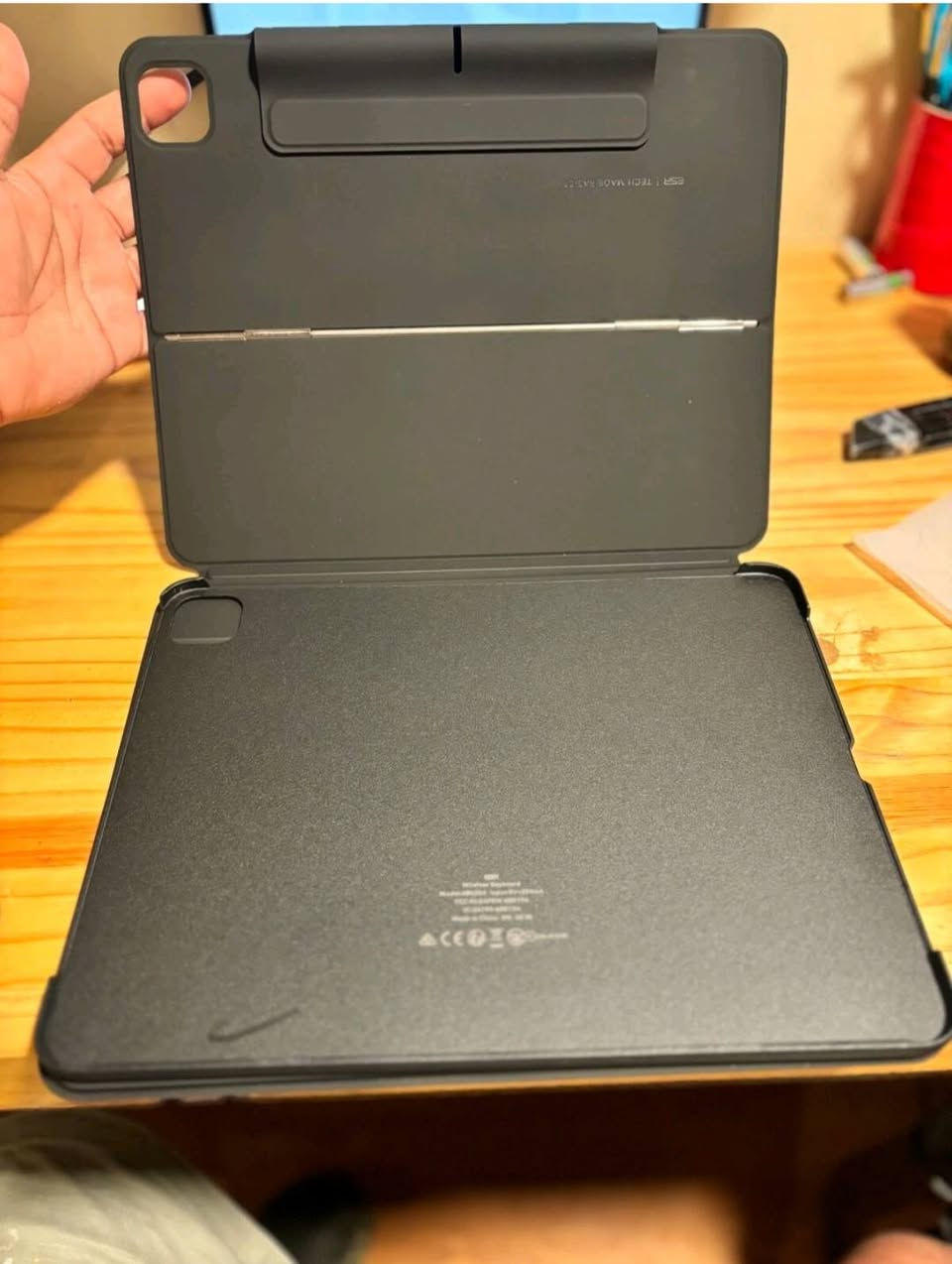 كفر ايباد ESR جديد متوفر كميه و مفرد 
ad Air 11
ipad Air 10.9
ipad pro 11


**إذا كنت صاحب هذا الإعلان وتريد حذفه لأي سبب، رجاءا أرسل رسالة إلى الدعم الفني**