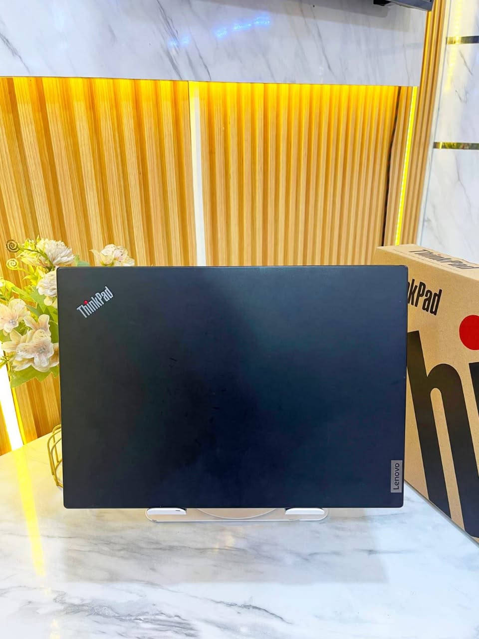 Lenovo thinkpad L14
سوبر سلم 

معالج Ryzen 
 يعادل الجيل الحادي عشر *

رام 8GB DDR4
هارد 256GB SSD 
كرت شاشه خارجي 2GB 
كرت شاشه داخلي 4GB 
شاشه 14.1 انش 
نظافة 100٪ شرط الفحص الكامل 

السعر 350 الف ( توصيل موجود) 
واتساب متوفر ***********
