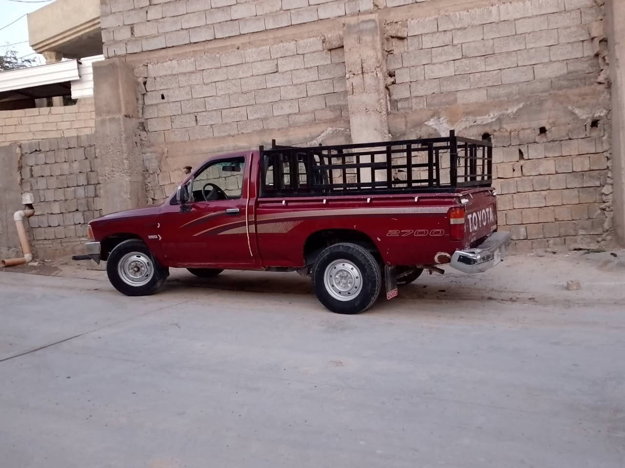 بيكم للبيع محرك 2y مجفت العام صدر جديد كهربائيات كاملة رقم انبار  قديم سنوية نافذة صاحبهة موجود جاهز للتحويل السعر 25 وبيها مجال للشراي للتواصل الاتصال ع الرقم *********** مكاني ديالى جلولاء
