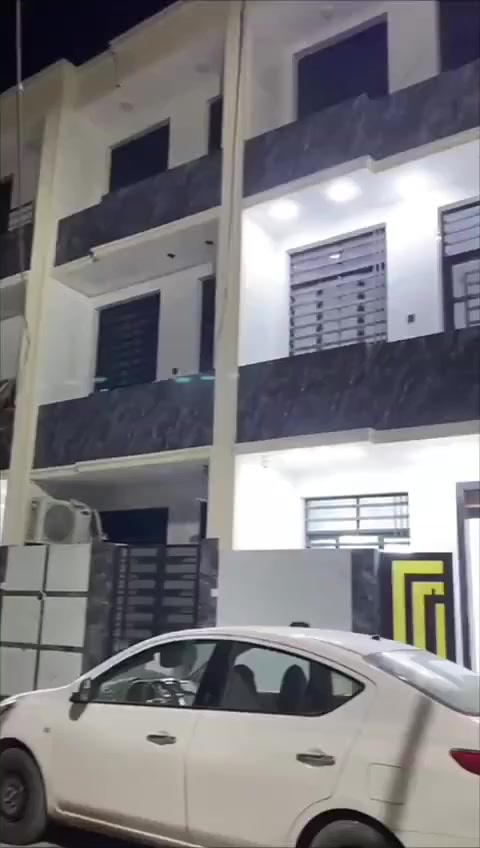 🏦للإيجار مشتمل 50متر حديث زيرو (ثلاث طوابق)🏦

1️⃣الطابق الاول
✅استقبال 
 ✅ ومطبخ
 ✅وخدمات

2️⃣الطابق الثاني 
✅غرفتين نوم 
✅وخدمات

3️⃣الطابق الثالث
✅غرفه نوم

🔒ايجاره450قفل

📍العنوان :- حي البساتين الضباط الجديد بشارع سيد يونس 

للاستفسار الاتصال على الارقام..
كرار الزبيدي
📲***********
