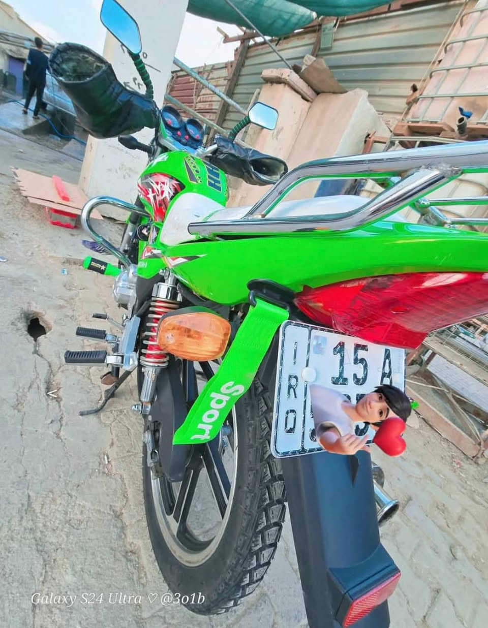 البيع دراجه هيوشه موديل2023 مرقمه بعده حيل نضيف وجديد سعر مليون 650 وبي مجال قليل رقم ***********
