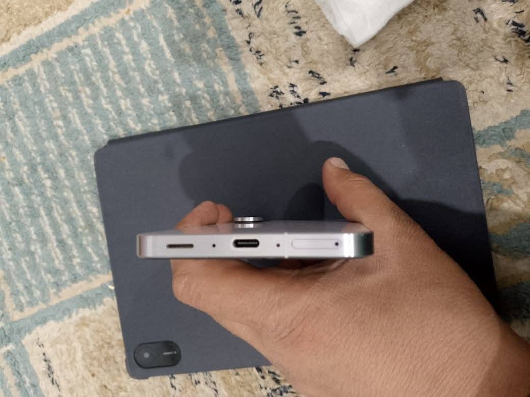 السلام عليكم سامسونج a56 للبيع  لون كريمي جهاز نظافة 100% مكفول من كلشي ذاكره 256 وعشوائية 12وغراضه كامله السعر 400 قفل مكاني بغداد رقمي ‏‪0775 568 3453‬‏
