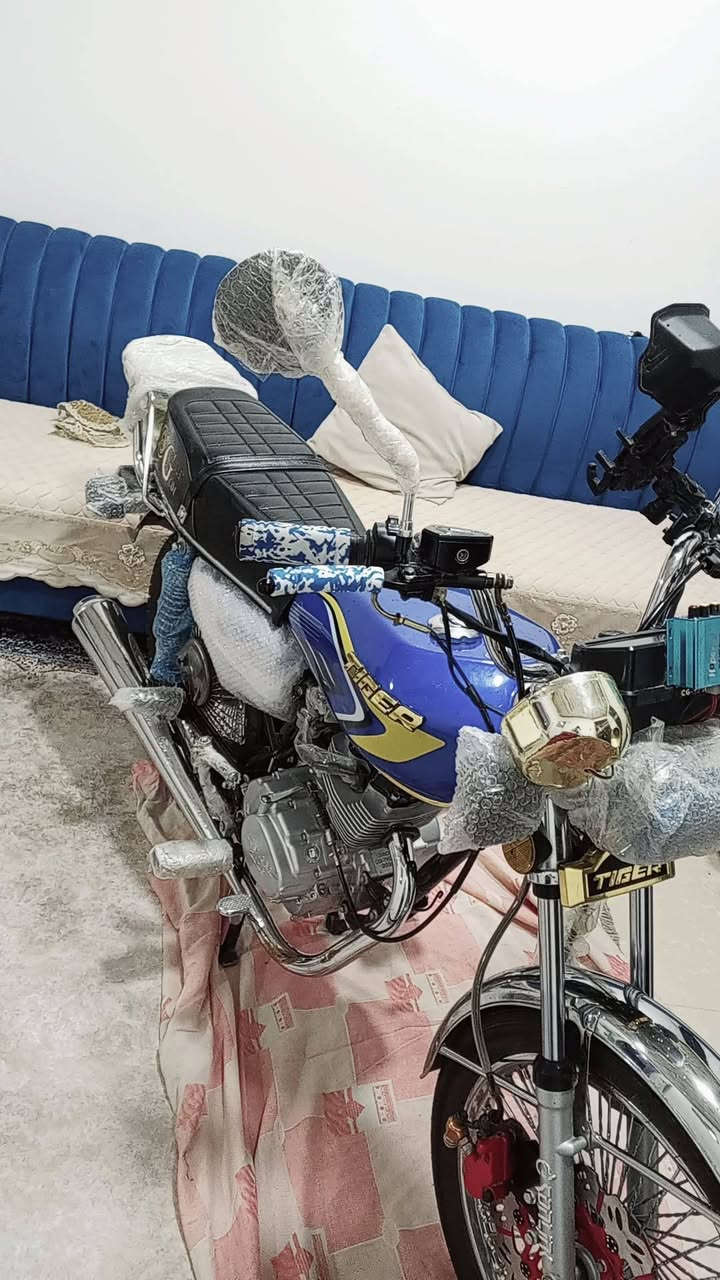 سلام عليكم
دراج تايكر للبيع موديل 2026 دراج حيل نضيف مابيه اي عيب مكان كركوك الشراي يخابر ارقم 
//***********//
