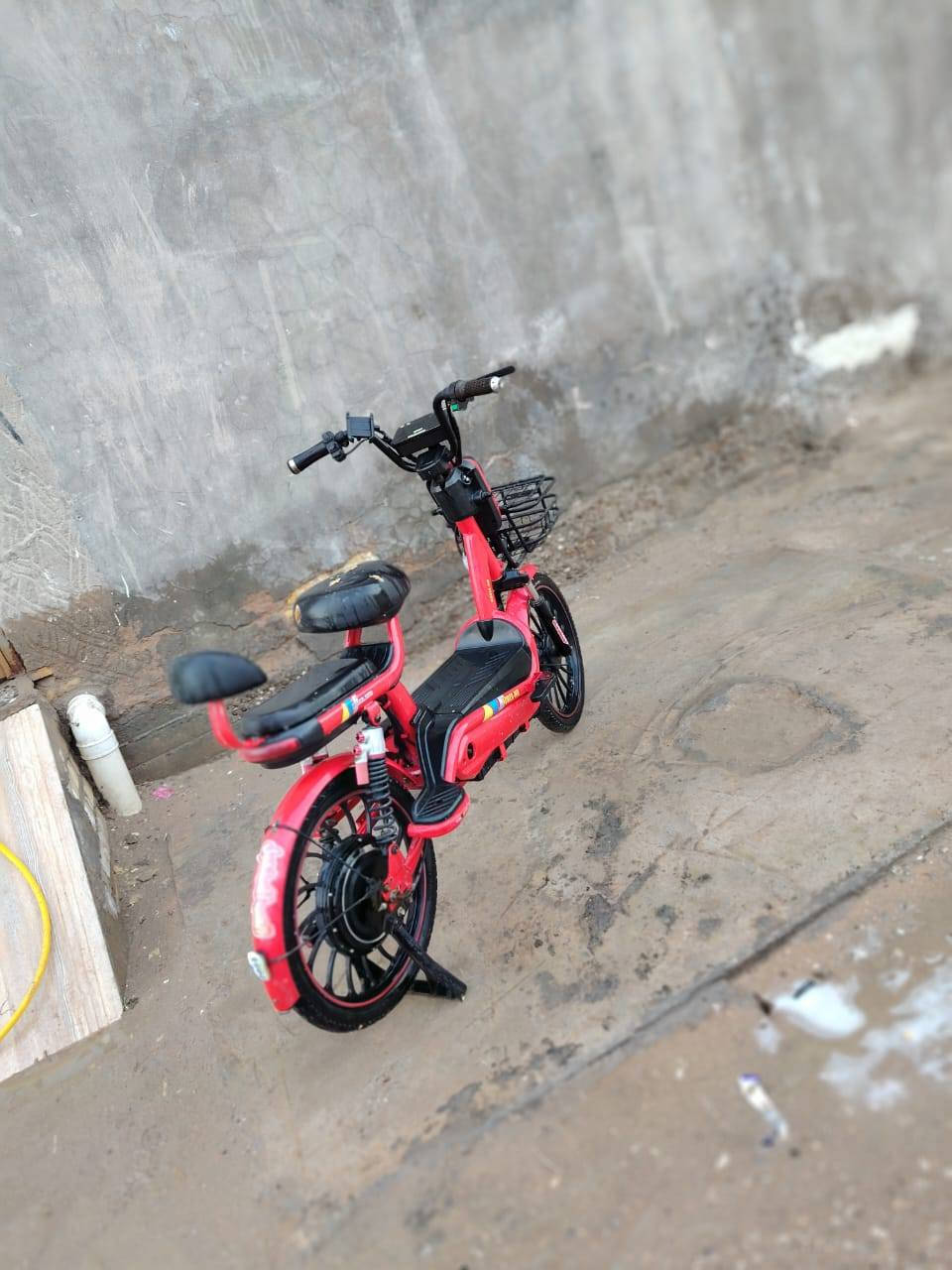 مديل ٢٣ حجم ٢٤ السعر ١٧٥ واتساب ***********
