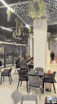 مفاجأة راس السنة بحضور الفنان هڤال خانقيني في 99cafe 
‎
‎للحجز والاستفسار***********
