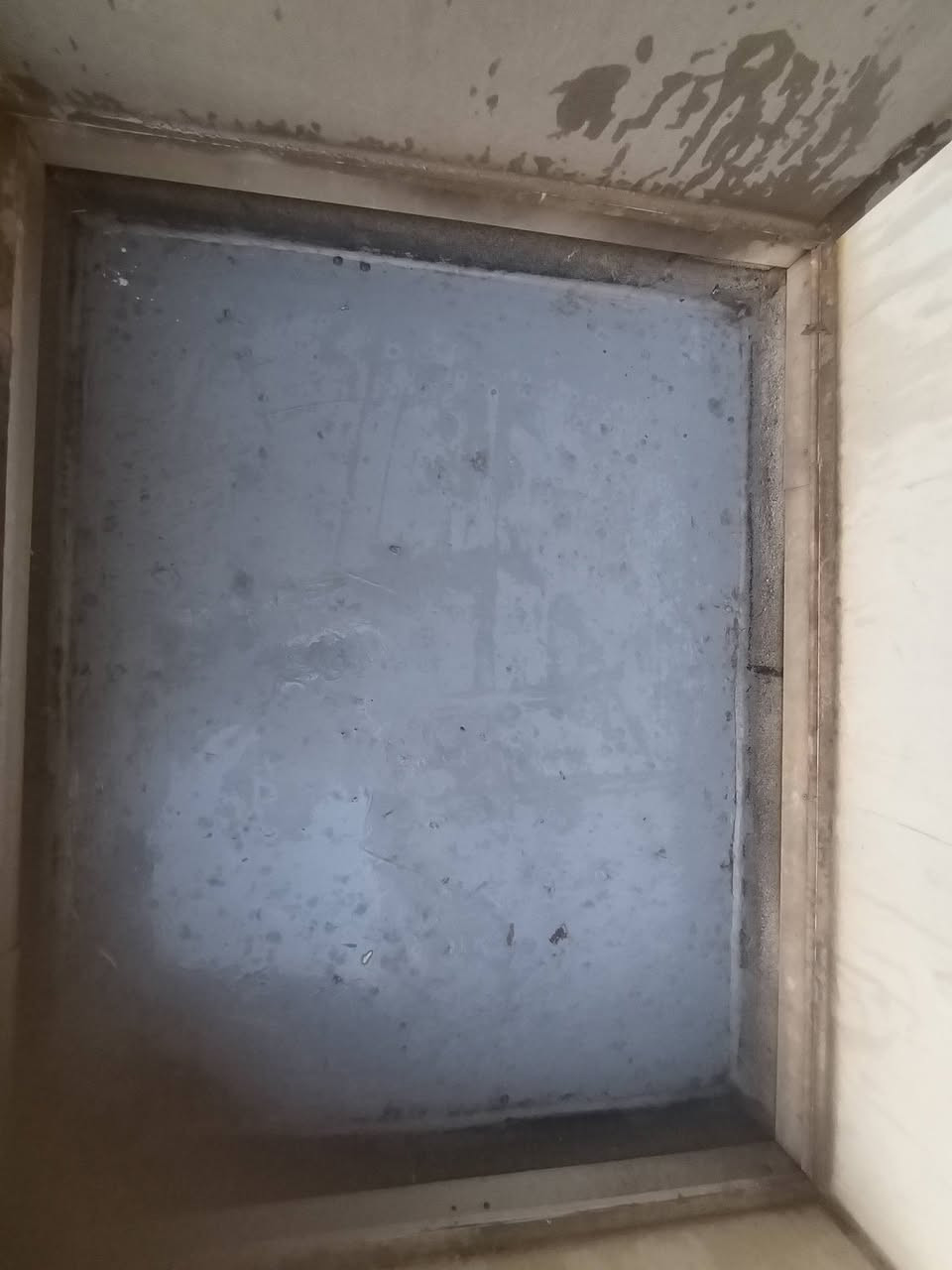 سلام عليكم ورحمة الله وبركاتة تنضيف طوابق كل يوم3معا مصاعد +دروجه غسل وكنس و اول يوم بل بنايه نختم شغل بيه لبنايه اجهزه  وساب ***********
