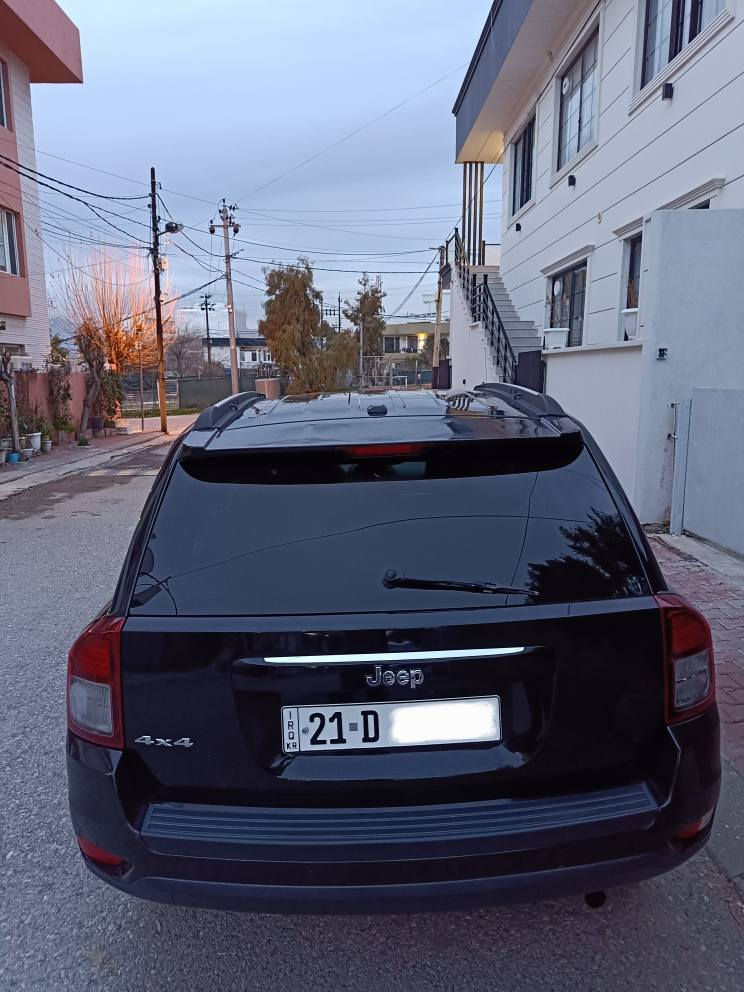 ‎جێب کۆمباس ۲۰۱۷،مەکینە گەورە، دەبڵ ئەکسل، 
‎گێڕ ئۆتۆماتیک و عادی، تەحدید سورعە، چوارجام کارەبا، ۰۷۷۲٥۱٨٥۰۰٤ چوارتایەو ویلی تازەی لەژێردایە،
‎سەنەوی نوێیە تا ۲۰۲٨ ۰۷۷۲٥۱٨٥۰۰٤ گێڕوو مەکینەی نەکراوەتەوە،  تەقەوڕەقەی نیە، سێ پەڵە بۆیاخ، سۆنەر دانراوە.
$‎سلێمانی ۱۱۰ السليمانية, العراق


**إذا كنت صاحب هذا الإعلان وتريد حذفه لأي سبب، رجاءا أرسل رسالة إلى الدعم الفني**