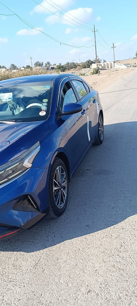 السلام عليكم فورتي موديل 22 وارد مريكي بدون حادث بس دعاميه ماميه ماشيه 85 صور الحادث موجوده بل منشور مكينه كير صدر مكفول نص موصفات السعر 148وبيه مجال قليل مكان السياره المحموديه *********** بي واتساب
