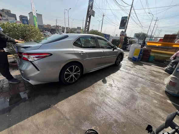 كامري 2020 se

بصمة سلايد 

رقم بغداد 

رقم الشاصي موجود مع الصور

تبديل القطع كلها اصلي  تفصيخ بدون صبغ

بدون دواخل 

210 ورقة بيها مجال قليل 

ماشي 25 الف ميل قابل للزياده 

بغداد

***********
