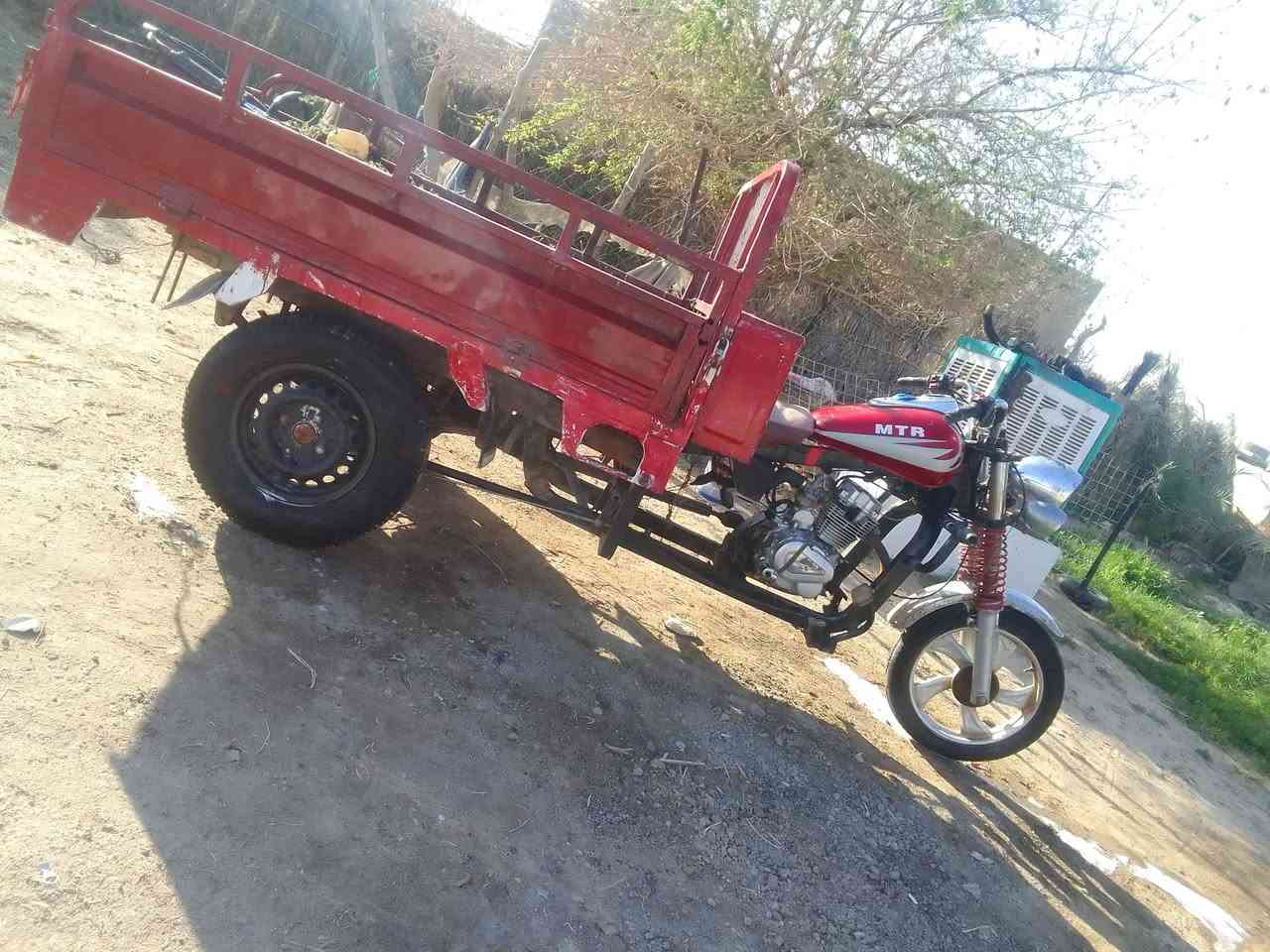 السلام عليكم البيع ستوته محركه اكسنه نضيفات شاصيه نضيف رقم ابيض مداور يمته مايعجبك  25كهربايته كله شغاله نكرت سلف ستوته محركه 25 اكسن جمره سعر 700مكاني السماوه المجد رقمي ***********
