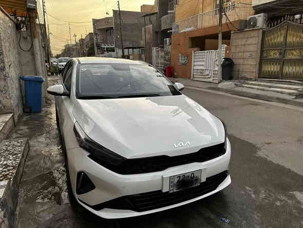 سلام عليكم k3 موديل ٢٠٢٤ سياره ماشيه ١٦ الف مكفوله كفاله عامه مكانها بغداد السعر ١٤٥ وبيها مجال قليل ***********
