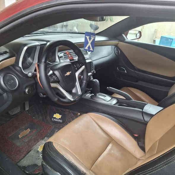 السلام عليكم ورحمة الله 

كمارو ٢٠١٥ rs 
رقم بصره حرة 
وارد امريكي ضربة جاملغ وبنيد بدون لغود وشاصي مصبوغه حزام
محرك ٦ سلندر بيه تبخير 
كير كفاله
تبريد ثلج 
طخم تايرات جديد 
حداديه جيده
السعر ٩٠ 
مستعجل عله بيعتها 
متواجد فقط واتساب ***********
مستعجل عله بيعتها
