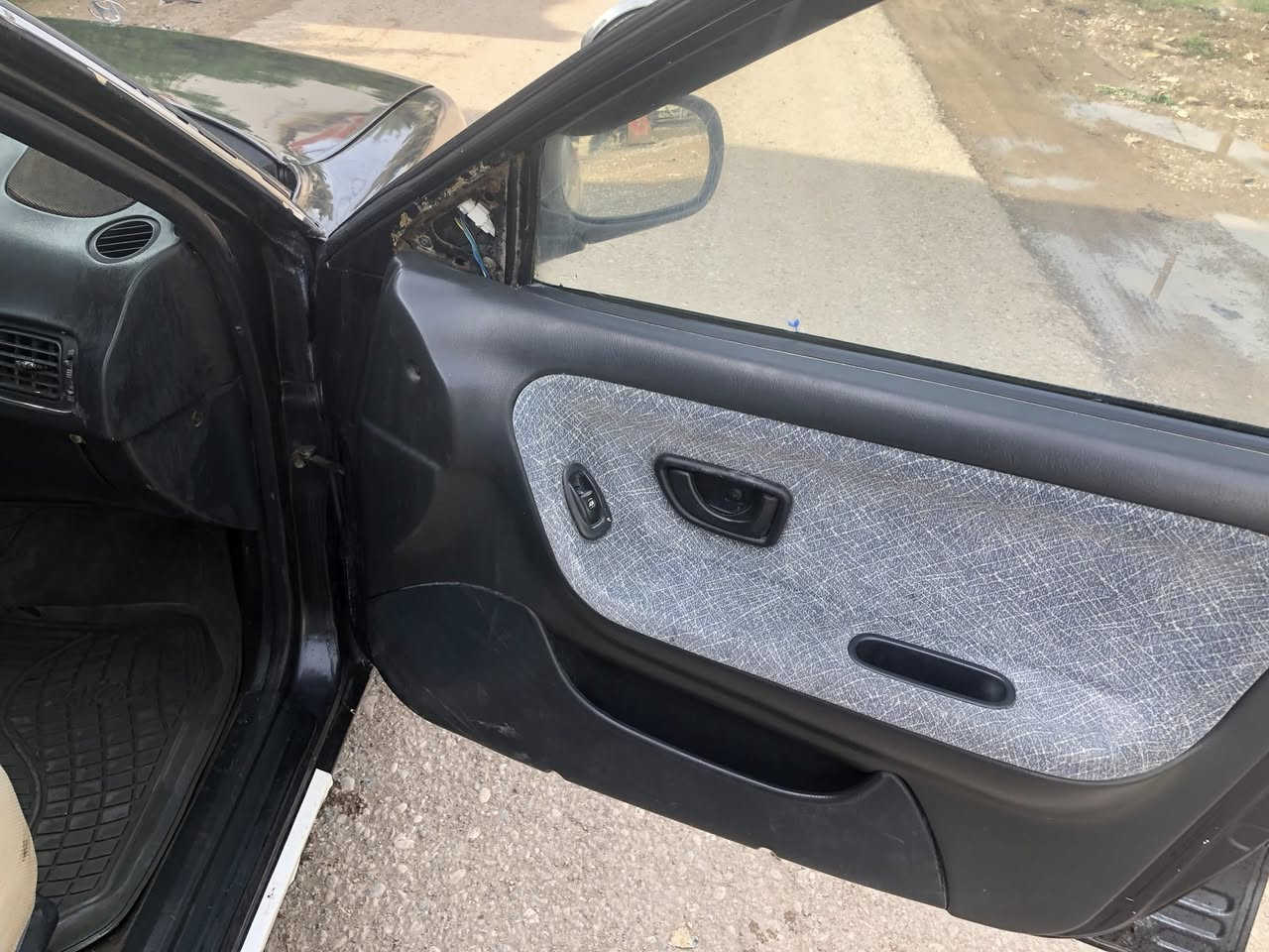 سلام عليكم سوناتة لل بيع موديل ٩٤تخم تاير كيرعادي محرك نظيف صدر خلفي امامي جديد رقم ديالة سنوية جديد مشروع وطني ٢٠٢٨سنوية مصبوغ عام بدون ظربة معجون خياس مابيها مسجل بلوتوث كشنات مغلافة كهرباء كلها شغالة دشبول كص بلادسيارة مال جني بل عافية يل ياخذها عارظة ٤١بيهة مجال ***********رقمي بي واتساب
