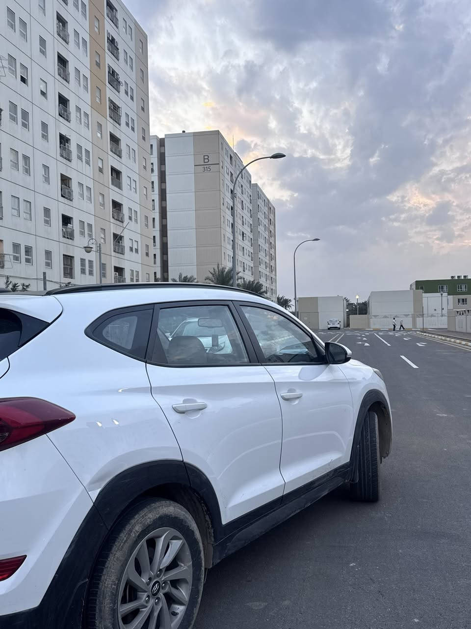 سلام عليكم توسان للبيع
وارد خليجي
مديل 2016
سياره جديده
ماشية: 120الف كيلو
سياره مابيه ضربه بس بارد
فول موصفات ماعده لبصمه
باقي تفاصيل على رقم
سعر سيارة 16500 $
موقع سيارة بعداد مجمع بسماية
رقم الهاتف : ***********
رقم الهاتف فقط واتساب ***********
