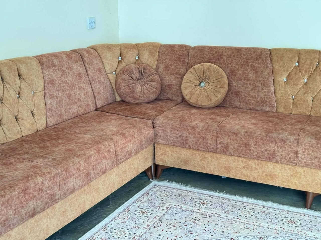 تخم قنفات 10مقاعد ملكي أخو الجديد سعر 700 قفل تخم قنفات 8مقاعد 4قطع تفصال مستعمل شهرين سعر 300 ديوان 7امتار تفصال سعر 175 عنوان ممدودة ***********
