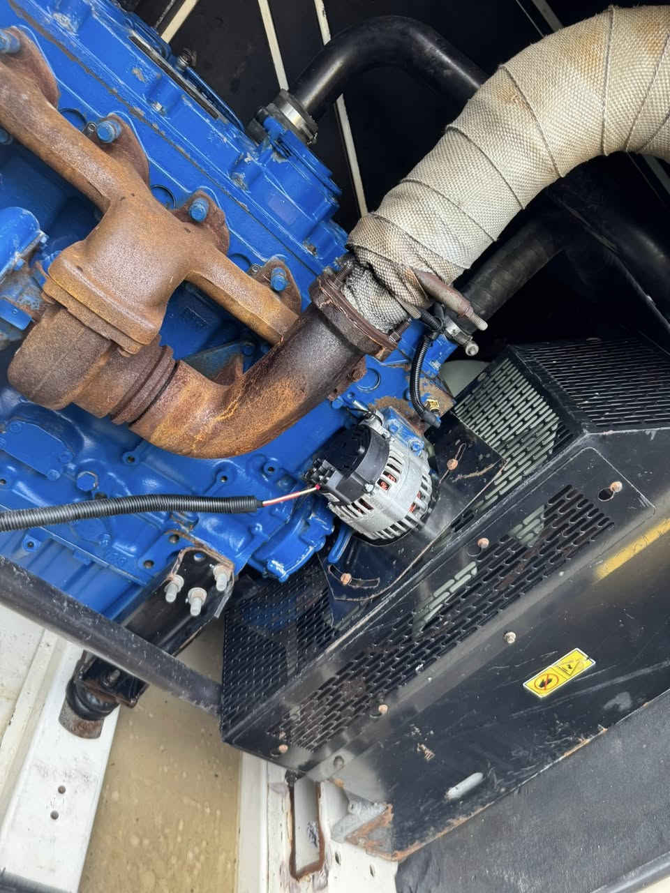 السلام علايكم
مولد بيركنز ٦ سلندر ايف جونسن موديل حديث
كاتم ١٦٥ كيفي    بشرط     اوروپي       عداد٢
عنوان اربيل واتساپ***********
