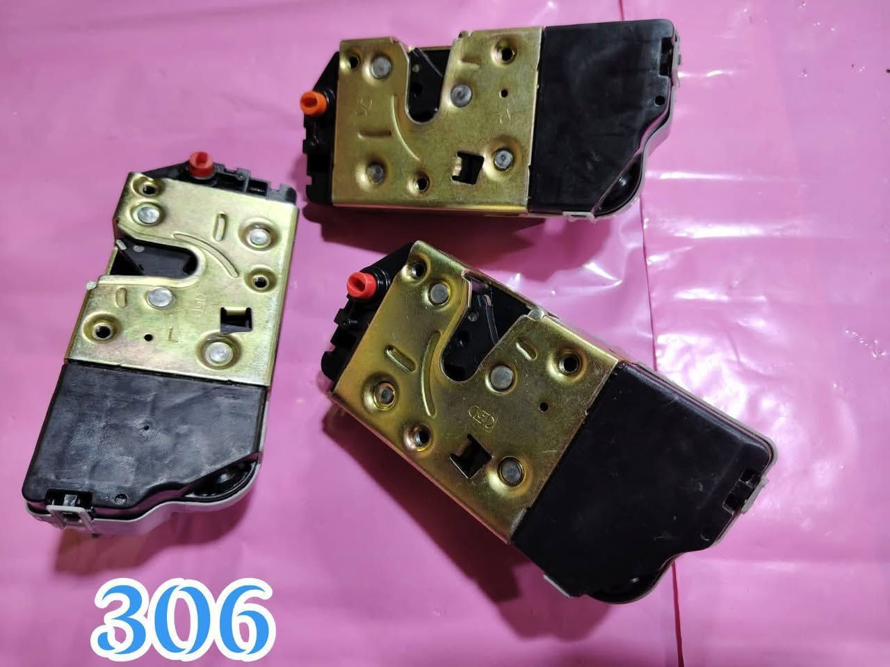 (ملاحظه)الاسعار فقط على الاتصال بل الارقام او مراسلتنا على الواتساب 
السلام عليكم/رمضان كريم يارزاق تعلن  خدمات جبار  ابوسالم  عن توفر {ادوات} 🇨🇵بيجو(306)  يوجد(فيتر + أدوات+ كهربائي) العنوان بغداد شارع الصناعه قريب على محكمة الكراده مقابيل مطعم ابو ساره نهاية الشارع العريض المحل مجاور ورشة صقر بلادي مقابل محطة وقود وسط البلد الجديده (ملاحظه) لمعرفة الاسعار الاتصال على  الارقام  🪬 ***********  
*********** يوجد واتساب
🚕***(يتوفر خدمة  توصيل )***🚕
العنوان مثبت على مواقع الويز +الخرائط
