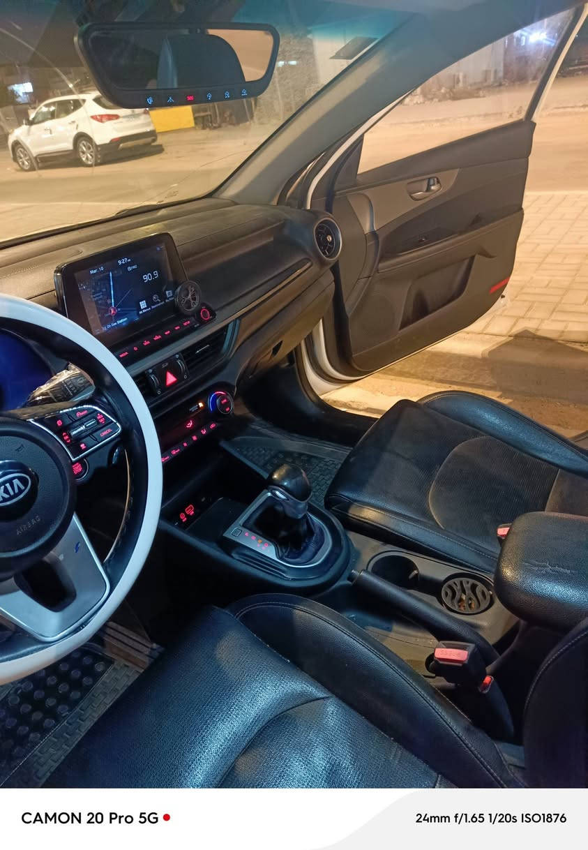 سلام عليكم للبيع كيه فورتي موديل 21 وارد كوري  سياره فول مواصفات ماعده الفتحه تحكم رادار تحديد مساره حداديه تبريد مابيها كل نقص مكينه 800 سياره معوقين وكاله بي وكت تريد سعر 115 مكان سياره البصره معقل ***********
