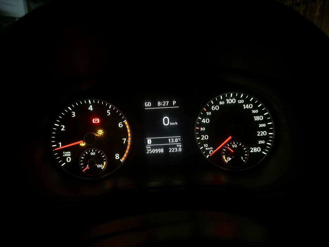 باسات خليجي 
موديل 2015 
بيها قطعين بخ  فقط بدون ضربه 
سباره بدون نواقص جاهز من كلشي 
كير محرك شرط 5 بستن 
سياره مال بيت بسمي سياره تحويل ثاني يوم 
مكان سياره كركوك 
سعر 142 وبي مجال بسيط 
للستفسار اكثر خاص او اتصال 
*********** كركوك, العراق
