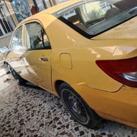 BYD اف3  2011 رقم بغداد نكليزي بسمي هزة ما صاقطة تبريد شرط ثلج وكهرباي...
