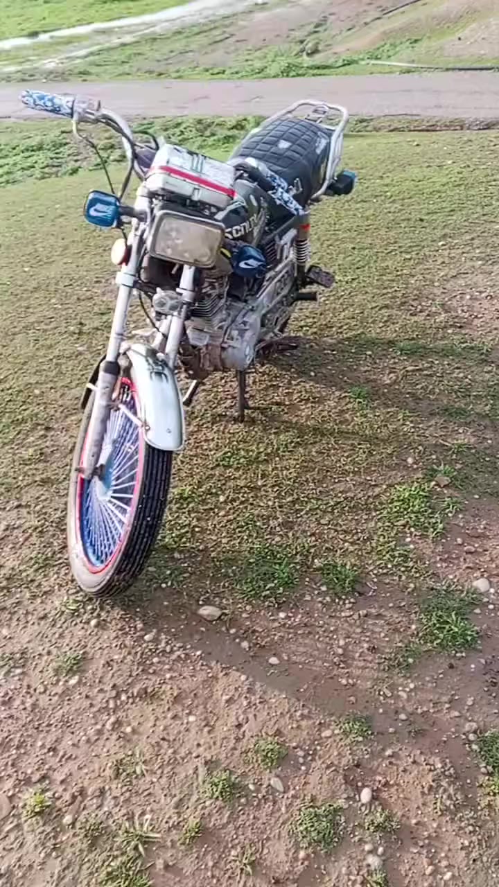 السلام عليكم يوجد ماطور للبيع كلشي شقال شرط باتري تواير جدد كهربائية شقاله كلشي شرط معمر جديد نشاطه فول السعر 280 وبيه مجال لل ستفسار اتصل ***********
