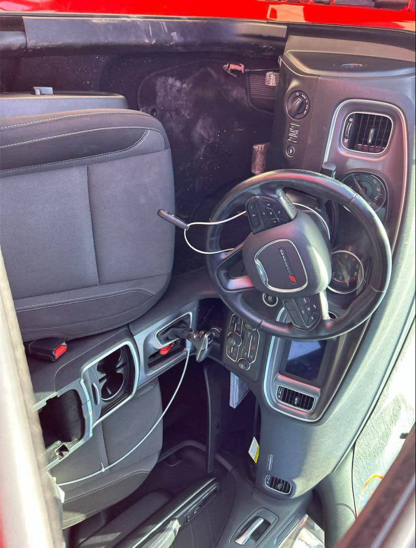 دوج جارجر 
موديل 2022 sxt
حادثها بنيد مبدل خسفات بالقماره مال تحميل او بنيد طاير عليها اجت هيج بعدها ع وضعهاالباقي كفاله حتى الدعاميات بلاديه
اللون احمر طماطي
ماشيه 69 الف ميل
السعر 230 وبيها مجال
للاستفسار *********** الصويرة, واسط
