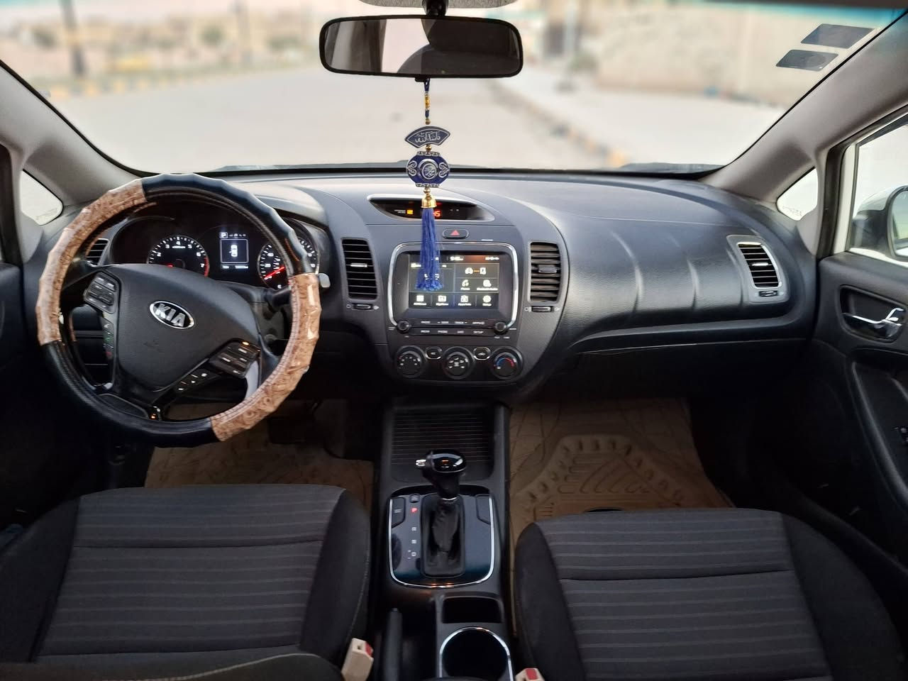 فورتي موديل ١٧ ماشيه ٦٠ رقم بغداد بأسمي تحويل مباشرمكاني ناصريه شطره سعرها ١٢٣  تفاصيلها كامله***********
