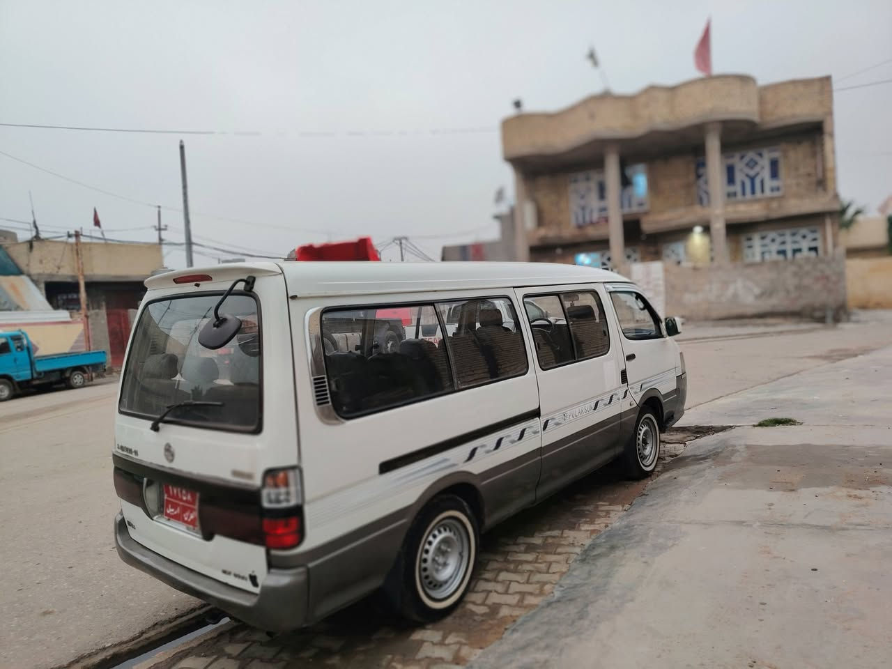 سلام عليكم سياره كفاله عام
بوروكسن مديل 2010 كير اكسن مكينه كفاله عامه 
تخم 4 تايرات جديد ويل جديد رقم ربيل نكليزي بسمي 
سياره جاهزه دوشمه جديده باب سلايت كهربائي🕹 ***********////***********
