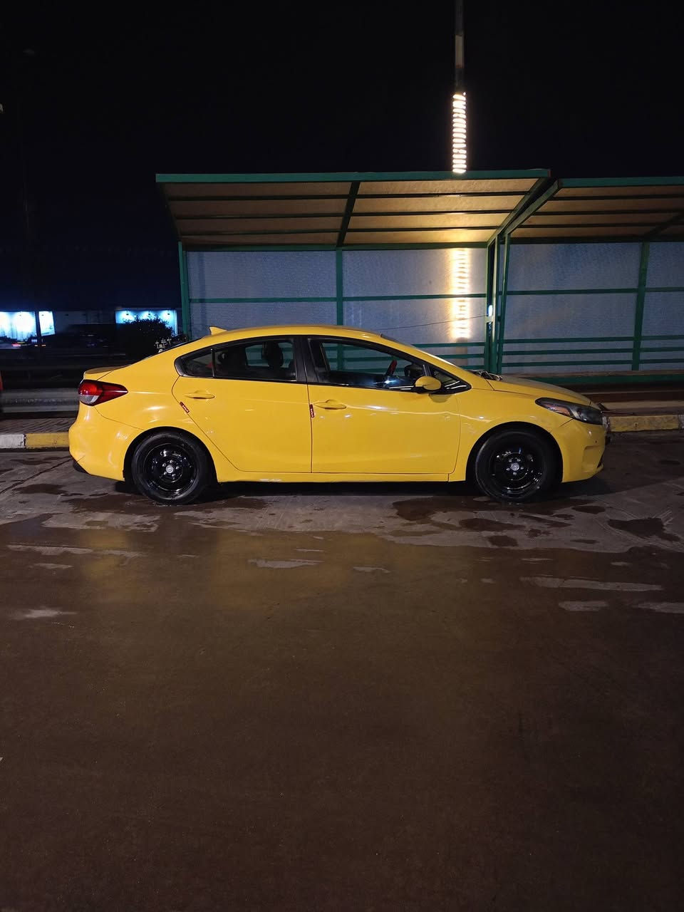 للبيع فورتي 2017 عنوان بغداد دوره *********** سعر 103 وبيه مجال تفاصيل دخل صور نقص بس غاز تبريد
